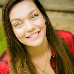 Meet your Posher, Shelly